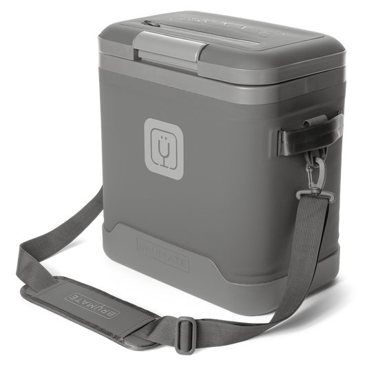 magpack-18-can-h0 magpack_18_graphite_front_strap.png